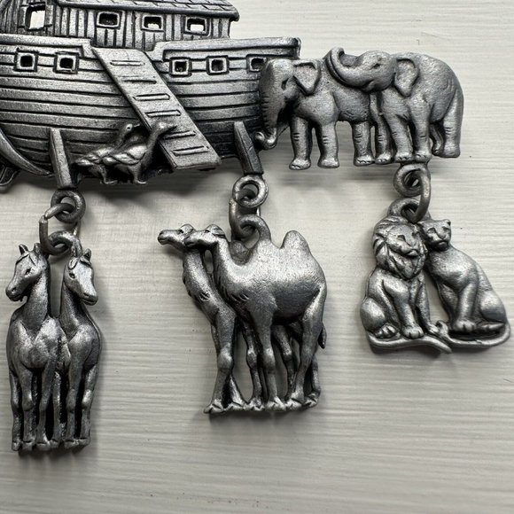 Vintage Noah's Ark by JJ Jonette Jewelry Co.  Animals Pewter Brooch Pin - Picture 4 of 7